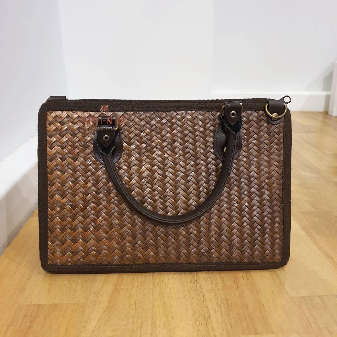 กระเป๋ากระจูด กระเป๋าถือ กระเป๋าสาน กระเป๋าสามเหลี่ยม 🥨