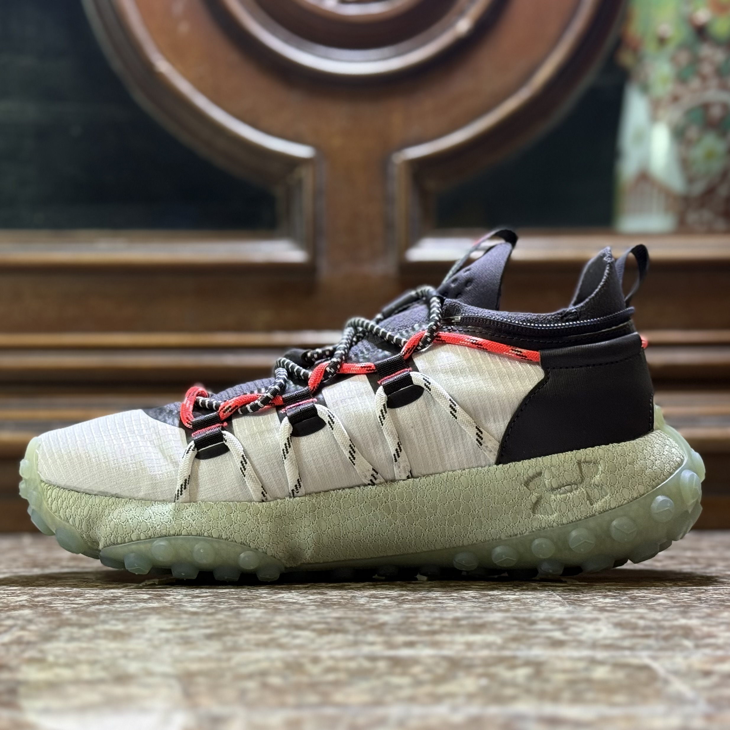 รองเท้าเดินป่า Under Armour HOVR Summit FT ‘White/Enamel’ (M9.5US)