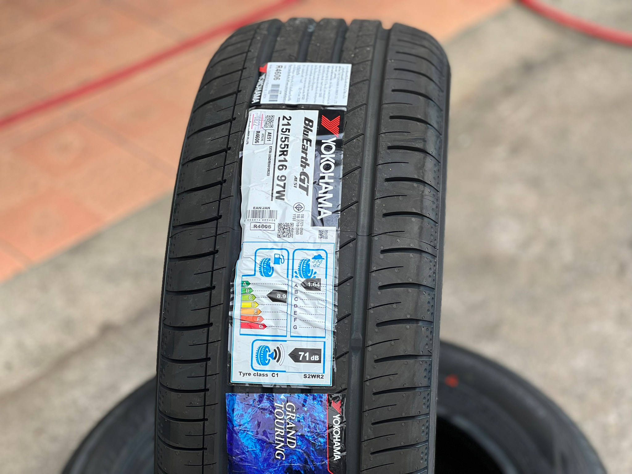 YOKOHAMA BLUEARTH-GT AE51215/55-16 ราคาถูก ที่ STEP9
