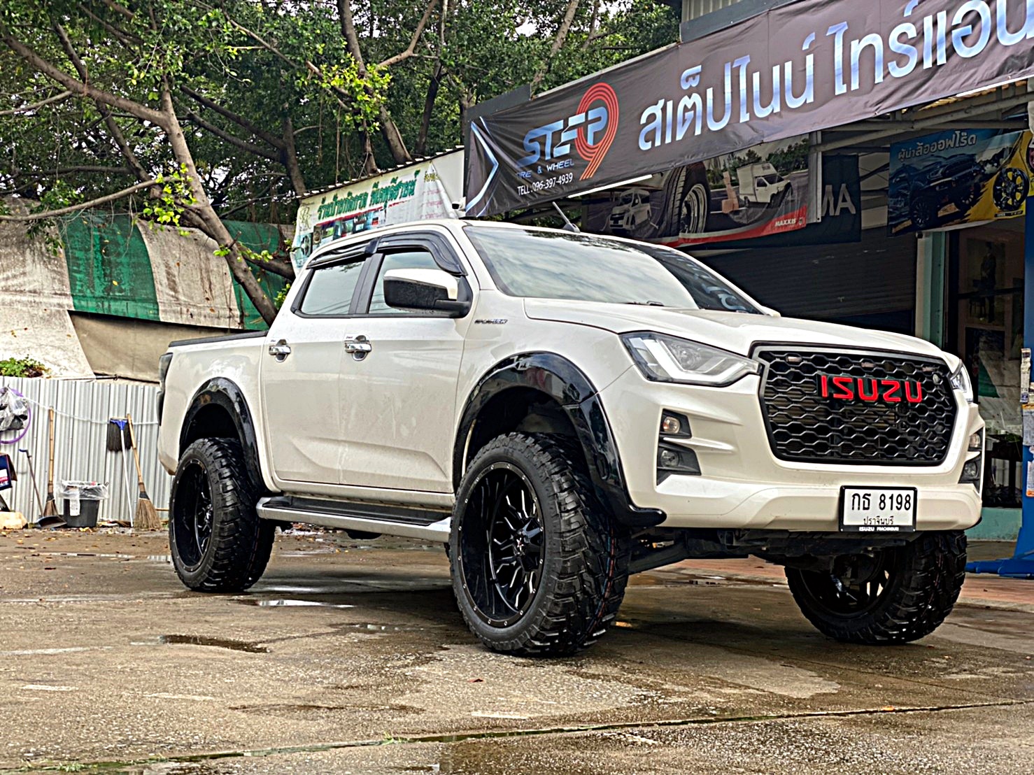 D-MAX ทรงเมกา มาไกลจากปราจีนบุรี