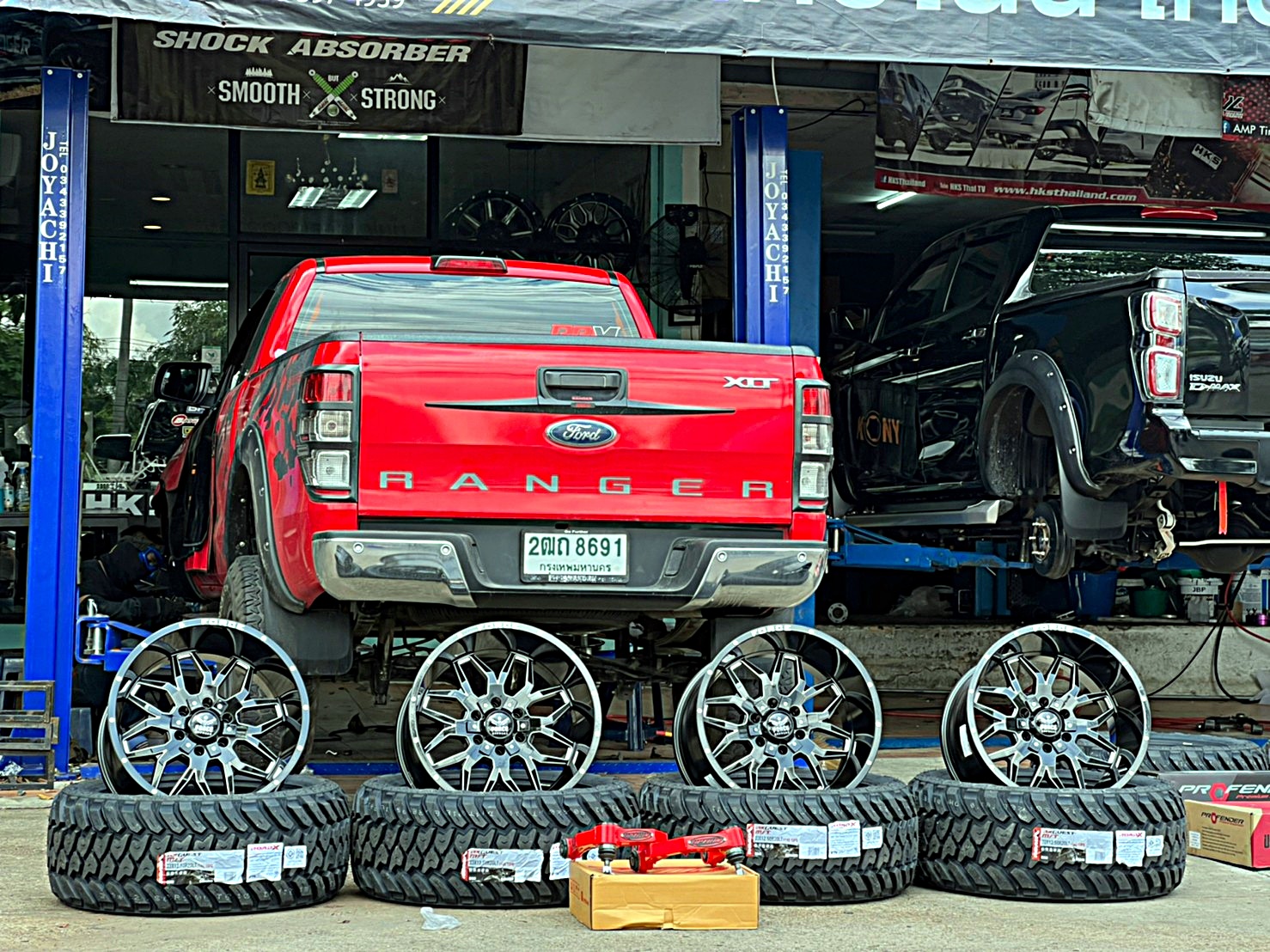 FORD_RANGER_ทรงเมกาจองคิวมาจากลำพูน