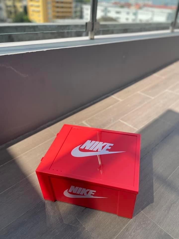กล่องใส่รองเท้า Nike Shoe Tower Box ‘EXCLUSIVE’
