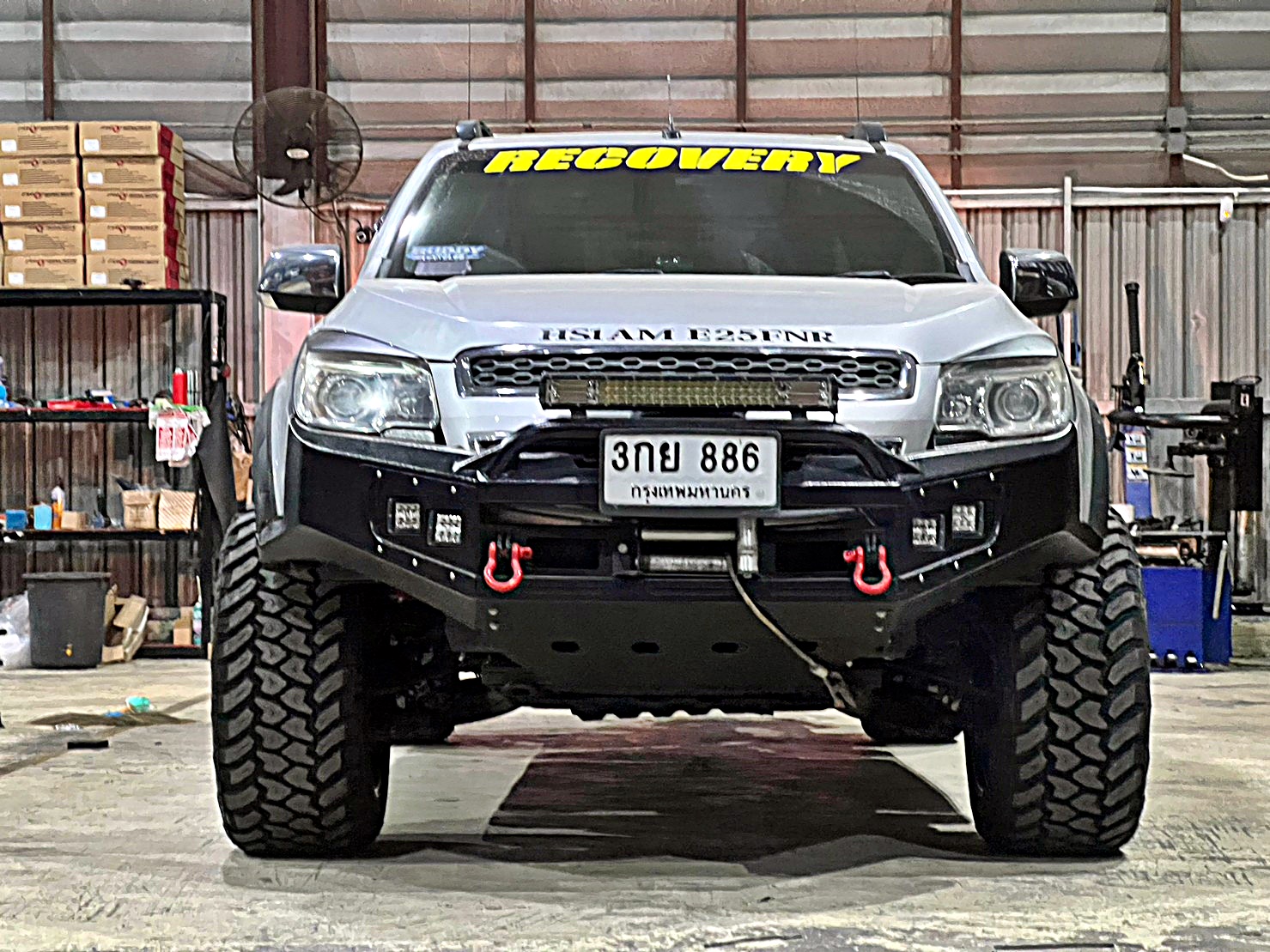 CHEVEROLET COLORADO ทรงเมกา แต่งที่ STEP9