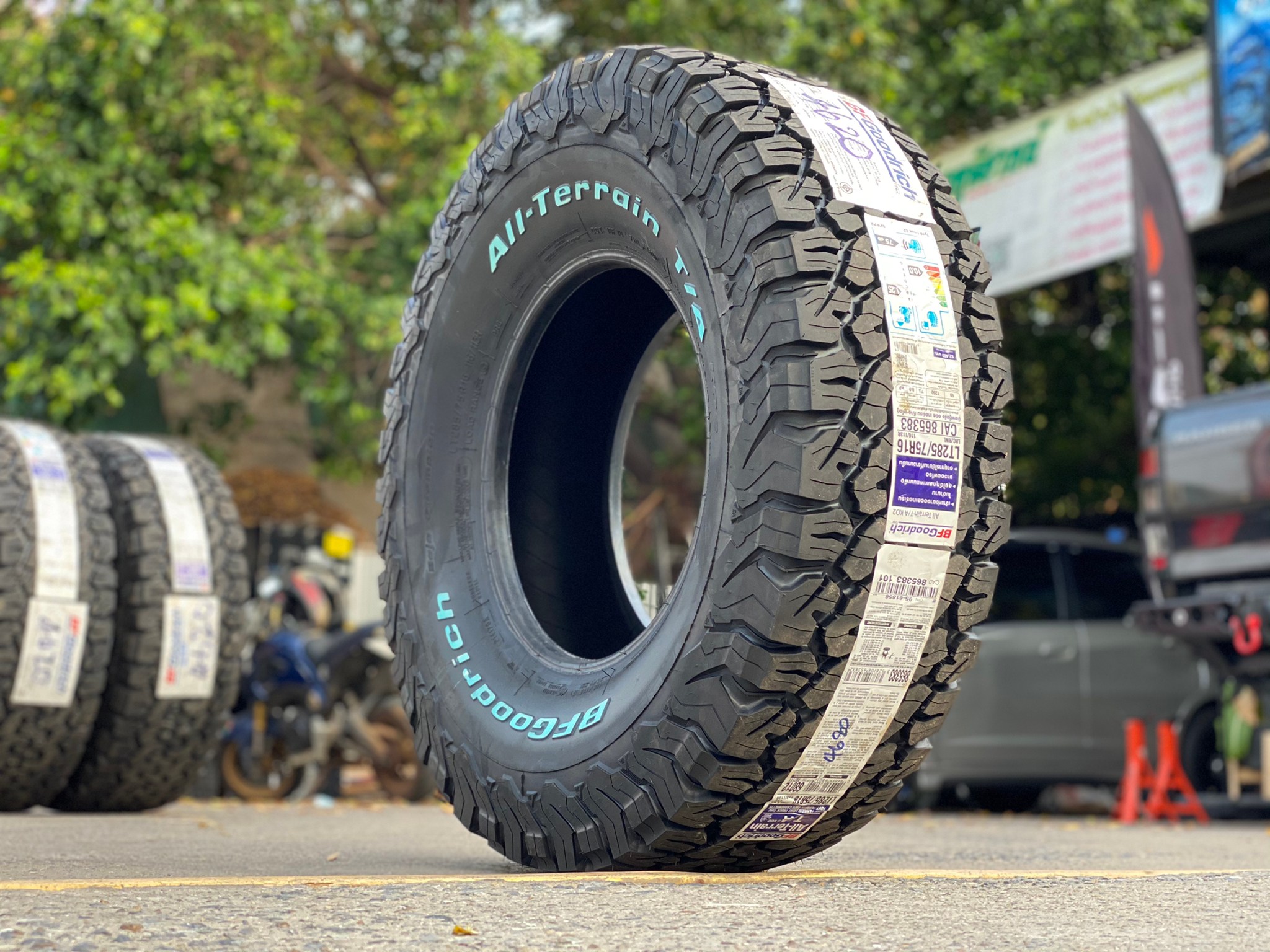 ยางใหม่ BF GOODRICH KO2 285/75-16 พิเศษ สุดๆ