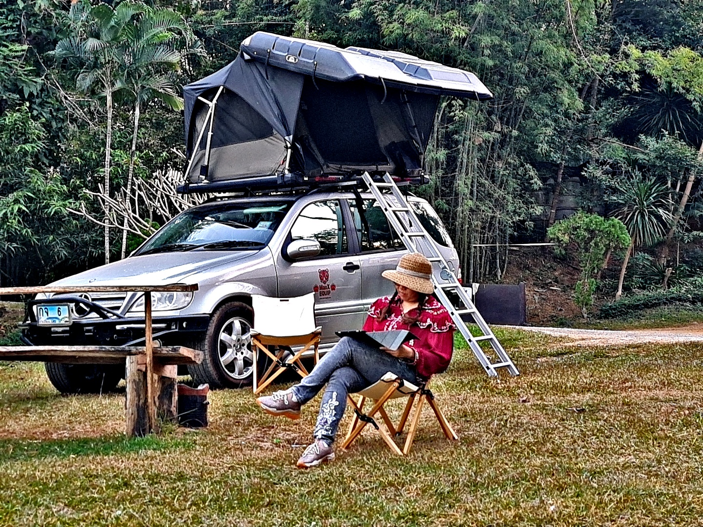 WILDLAND Pathfinder Pro II - MaxX Equip เต็นท์หลังคารถ ประเภทหลังคาแข็ง