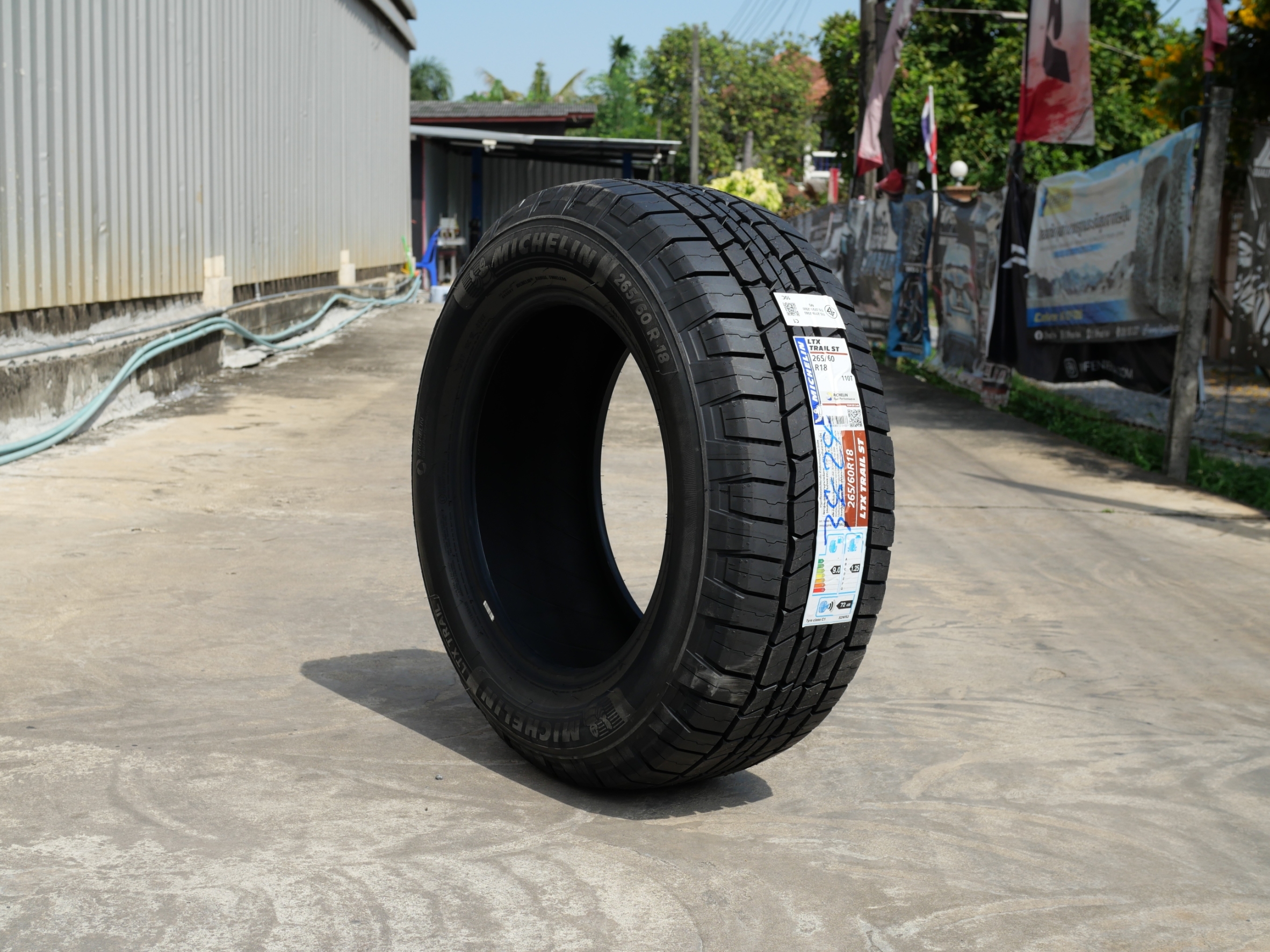 MICHELIN 265/60-18 LTXTRAIL ราคาพิเศษที่ STEP9