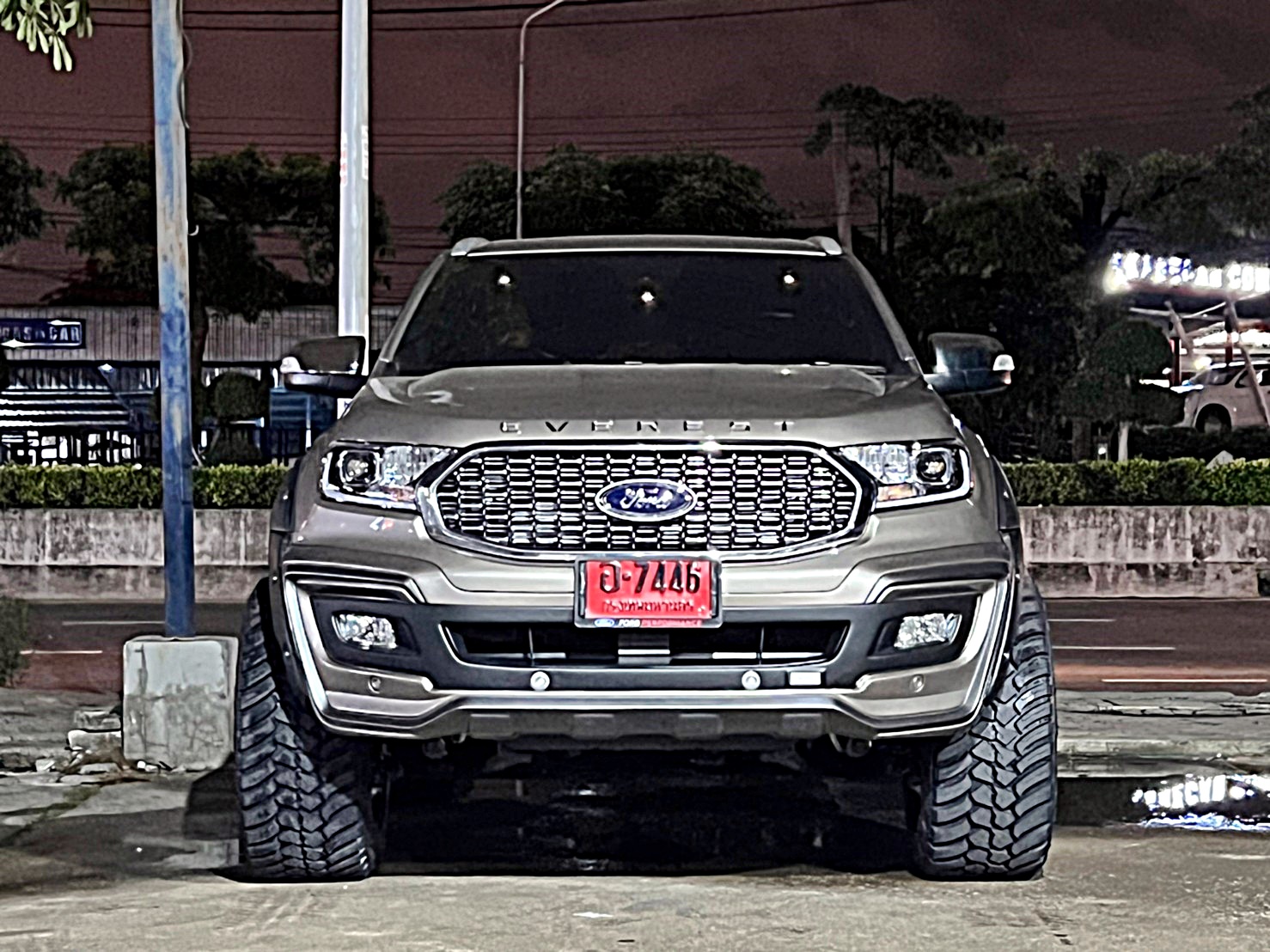 FORD_EVEREST_ทรงเมกา ที่ STEP9