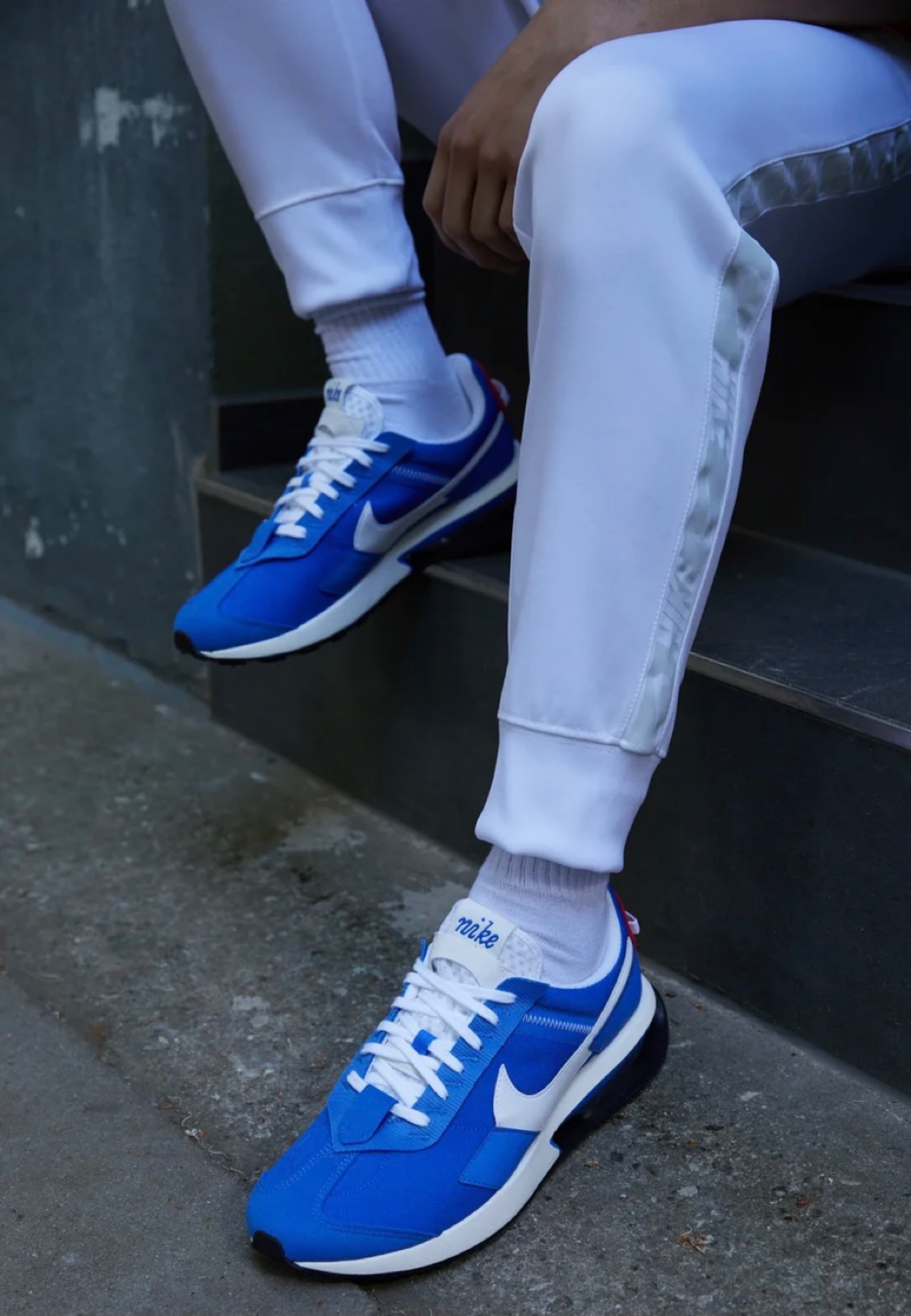 รองเท้า Nike Air Max Pre-Day ‘Hyper Royal’ (M9US)
