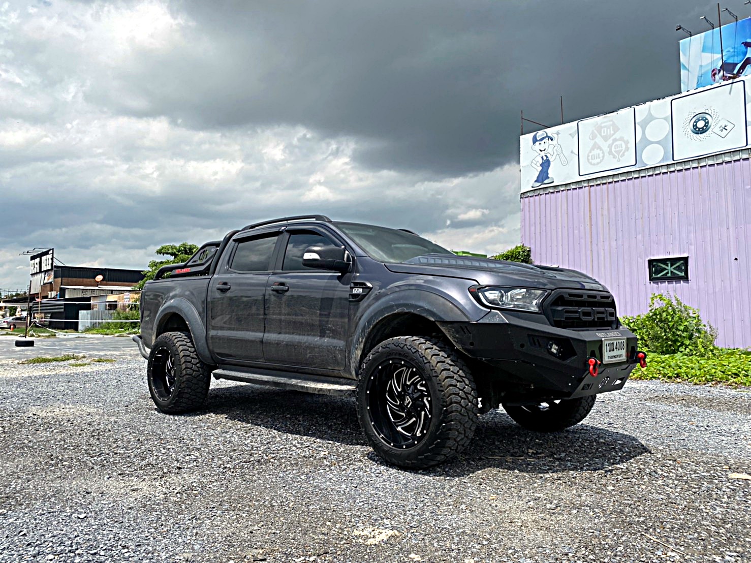 FORD จัดชุดใหม่ ทรงเมกาที่ STEP9