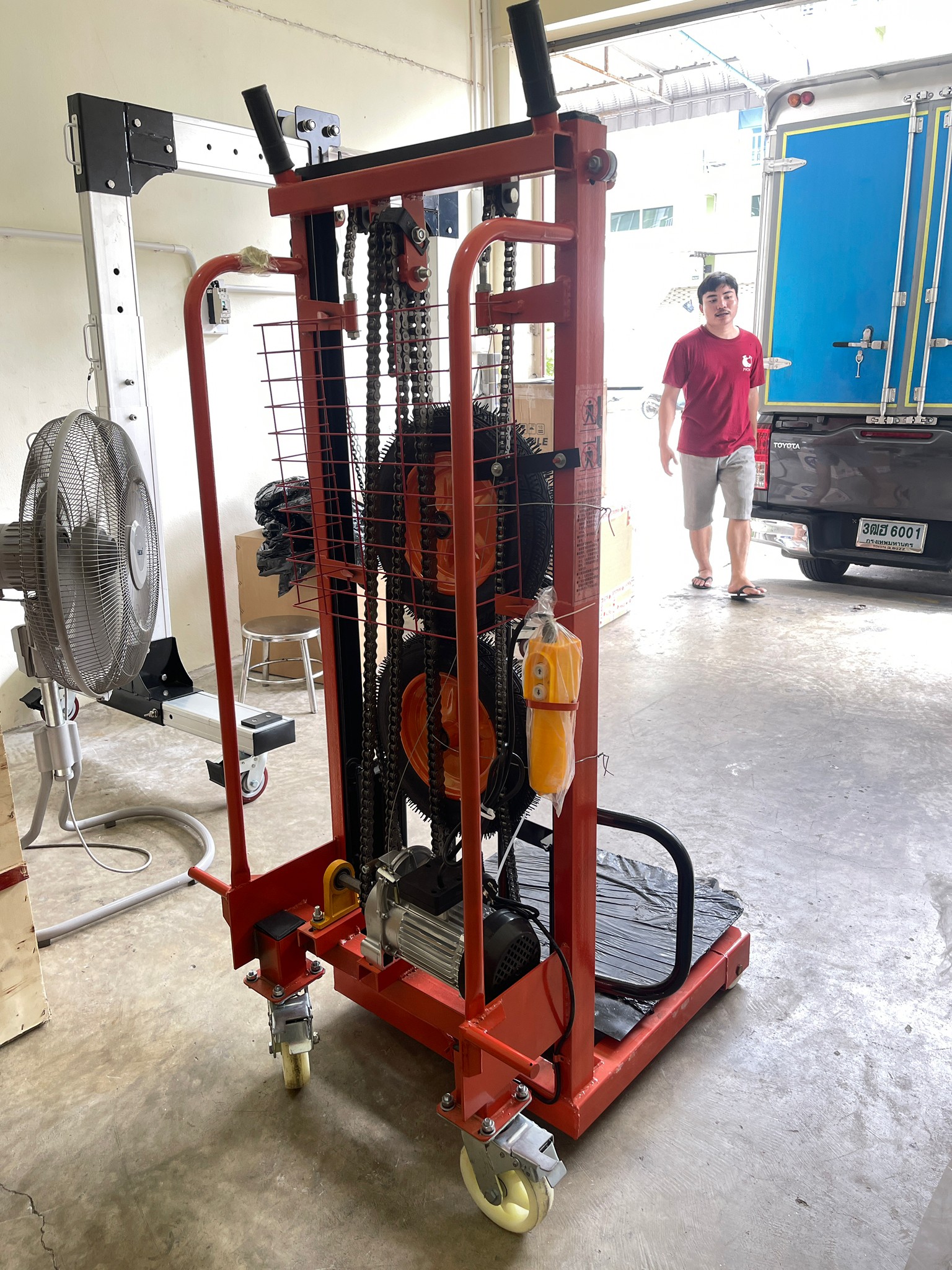 🌈รถเข็นยกของไฟฟ้า เข็นง่ายสะดวก ยกของได้สูงถึง 200 กิโลกรัม ปรับขึ้นลงด้วยระบบไฟฟ้า 1800w Electric Stacker DD1