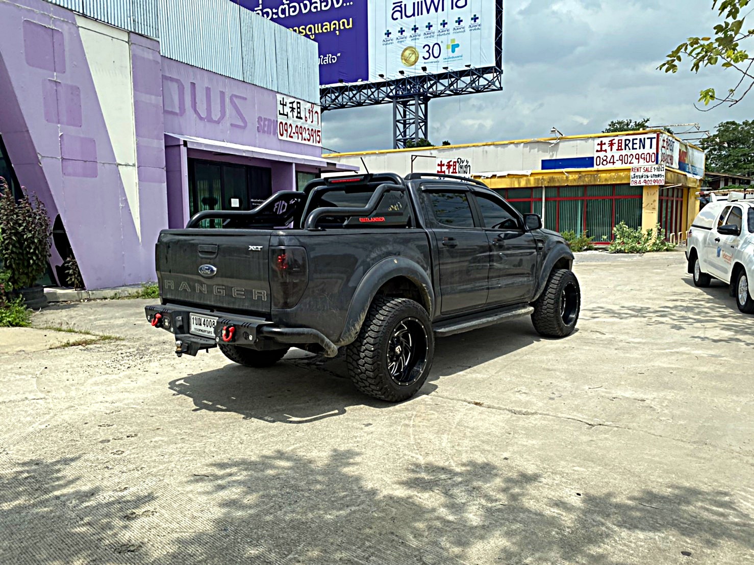 FORD จัดชุดใหม่ ทรงเมกาที่ STEP9