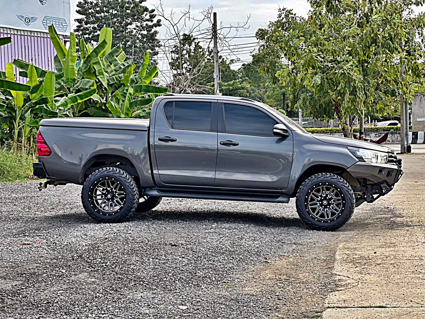 REVO ทรงเมกา ขอบ20 ที่ STEP9