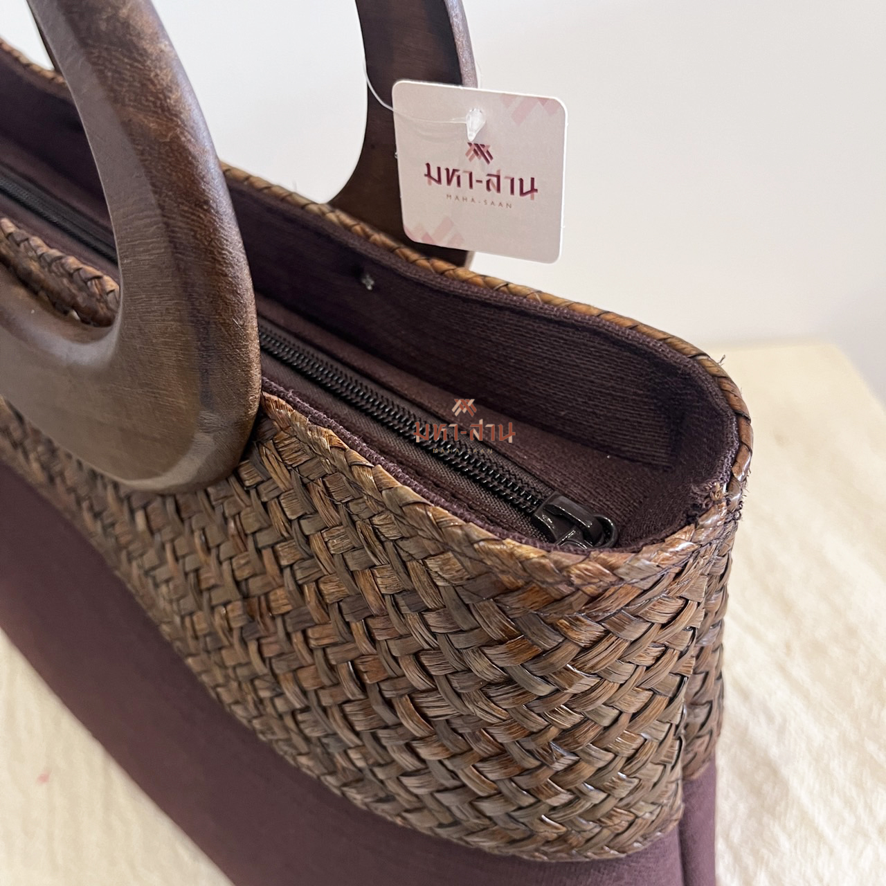 กระเป๋าสานกระจูด หูไม้ ของฝากผู้ใหญ่ ✨