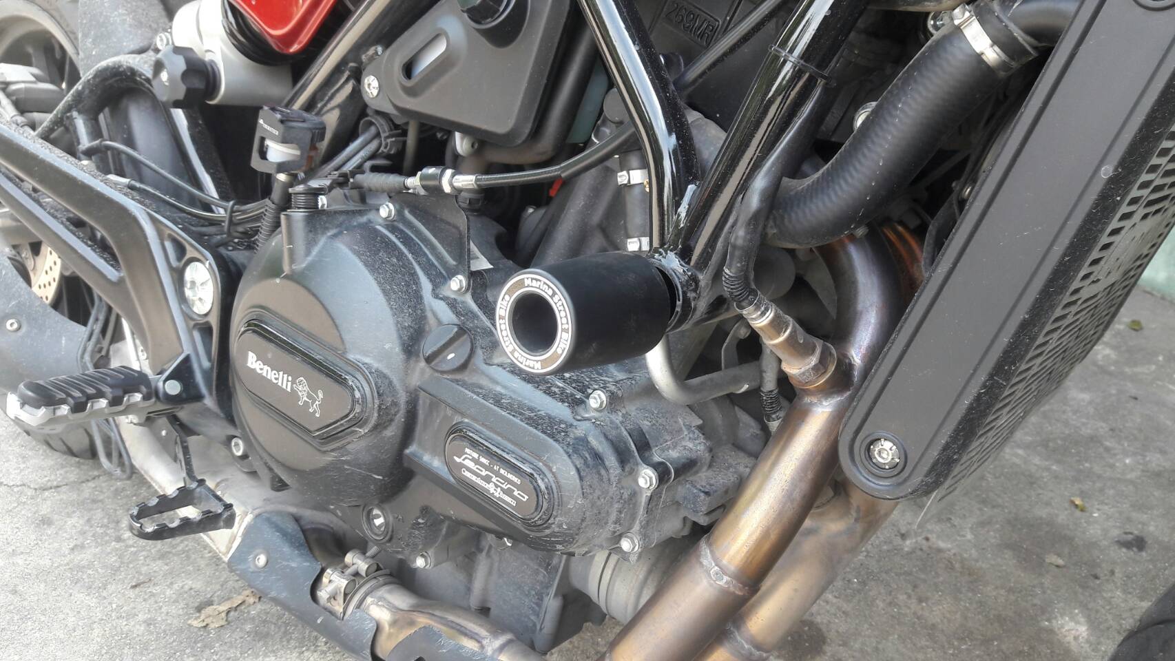 กันล้มข้าง TNT Leonchino แบร์นMarina กันล้มผลิตจากอลูมิเนียมนำเข้า เกรด6061T651 และPOM ติดตั้งง่าย(65) สีดำ