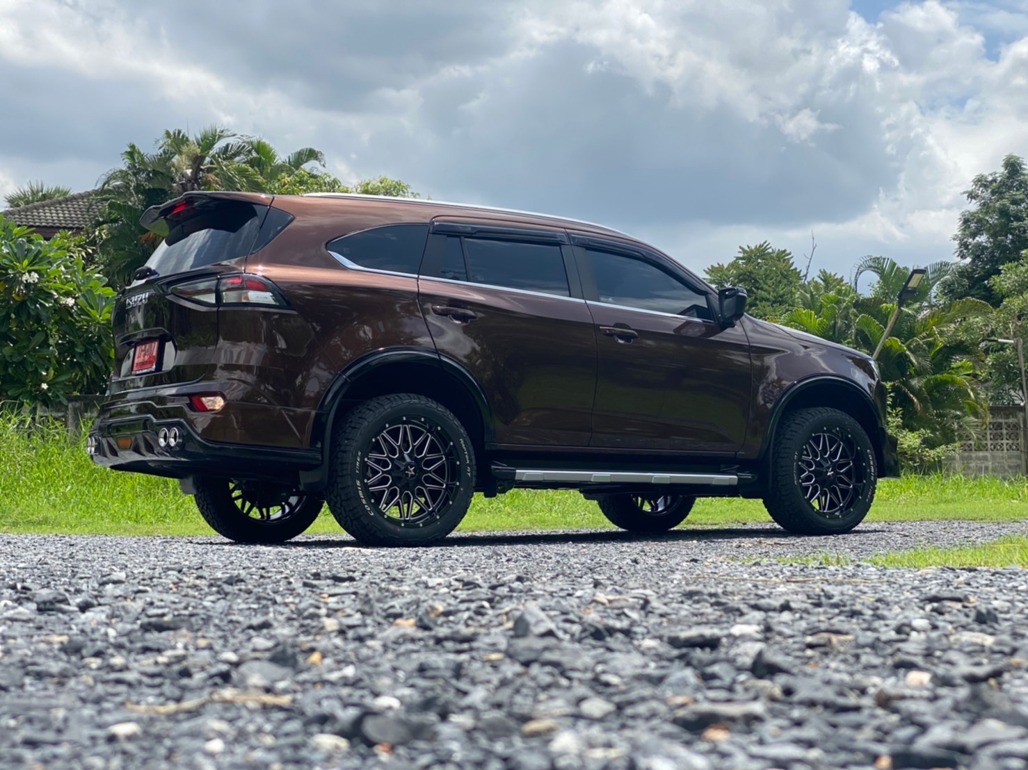 MU-X แต่งออฟโรด แบบไม่ยกที่ STEP9