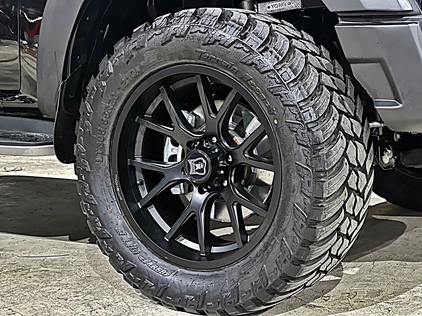 FORD RANGER NEXTGEN เน้นสเป็ค ล้อไม่ยื่น ยางใหญ่