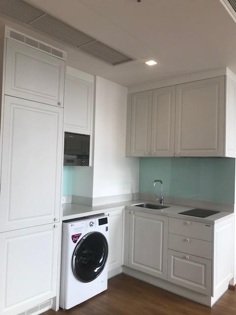 เช่าหรือขาย คอนโดใกล้ BTS 2 ห้องนอน สุขุมวิท 33