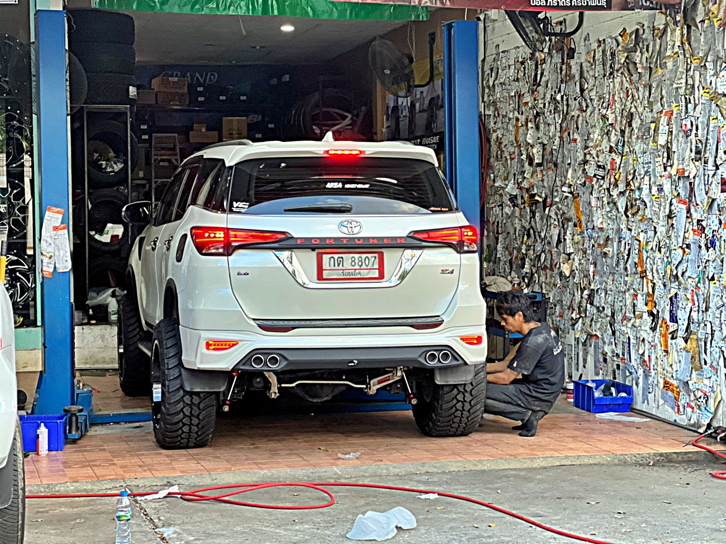 FORTUNER ทรงเมกา ล้อขอบ20 ที่ STEP9