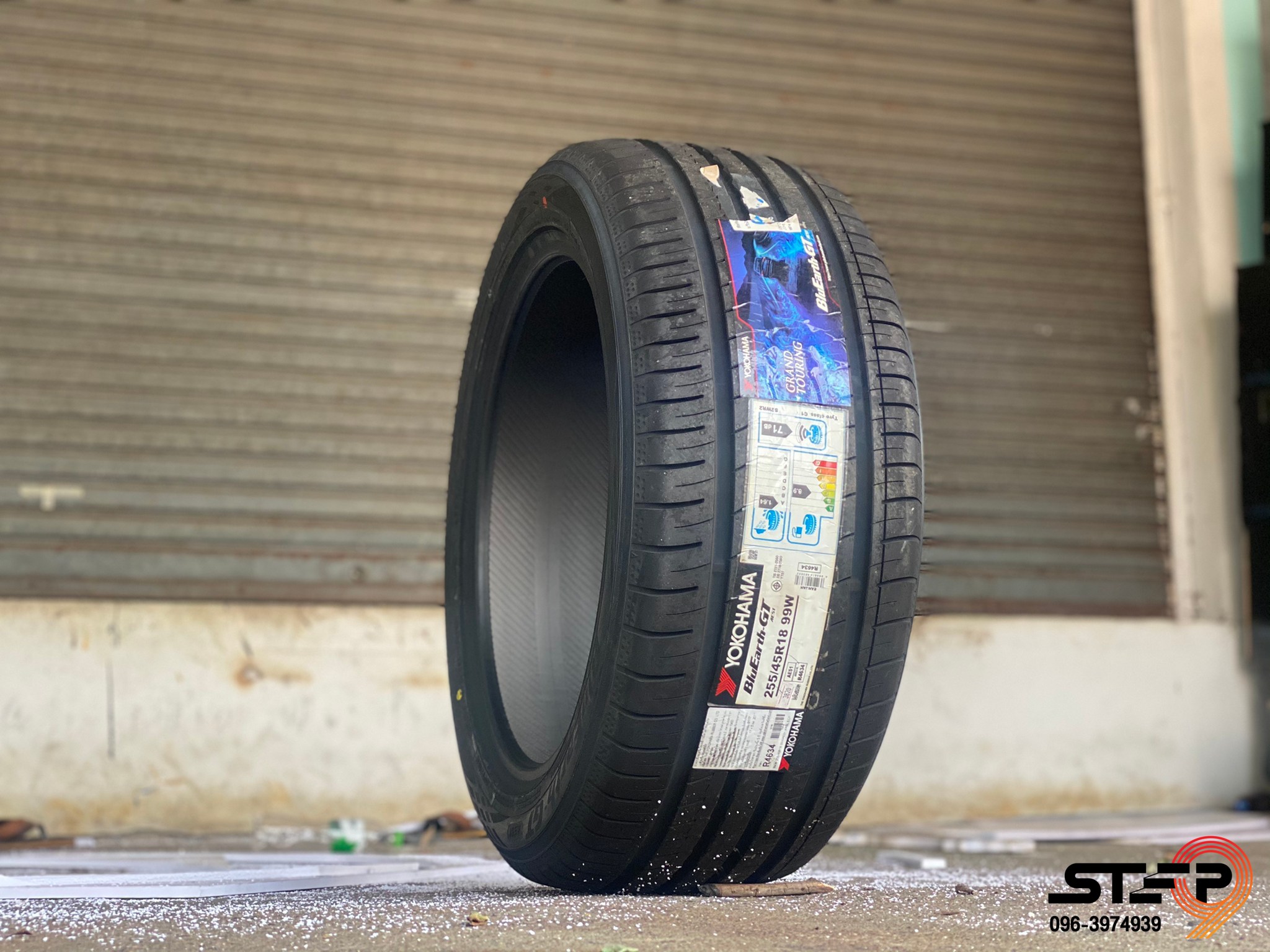 YOKOHAMA BLUEARTH-GT AE51 255/45-18 ราคาถูก ที่ STEP9
