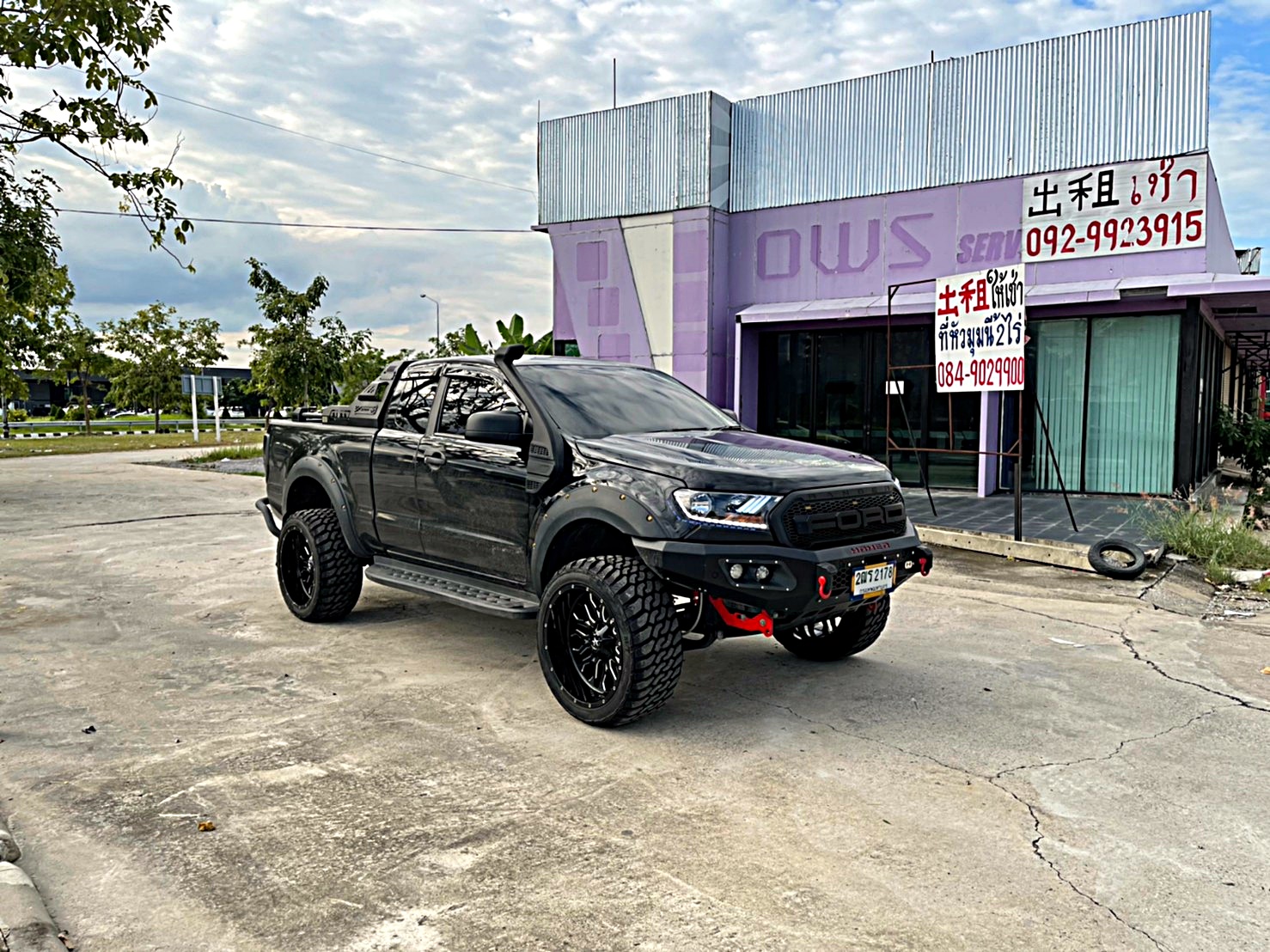 FORD RANGER จัดทรงเมกา ขอบ22 ที่ STEP9