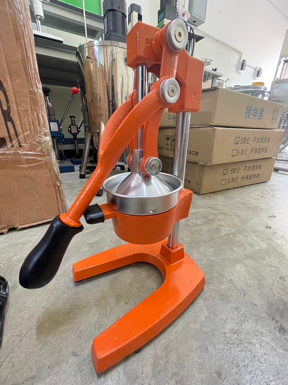 17443 เครื่องคั้นน้ำผลไม้ แบบมือโยก WM-1158