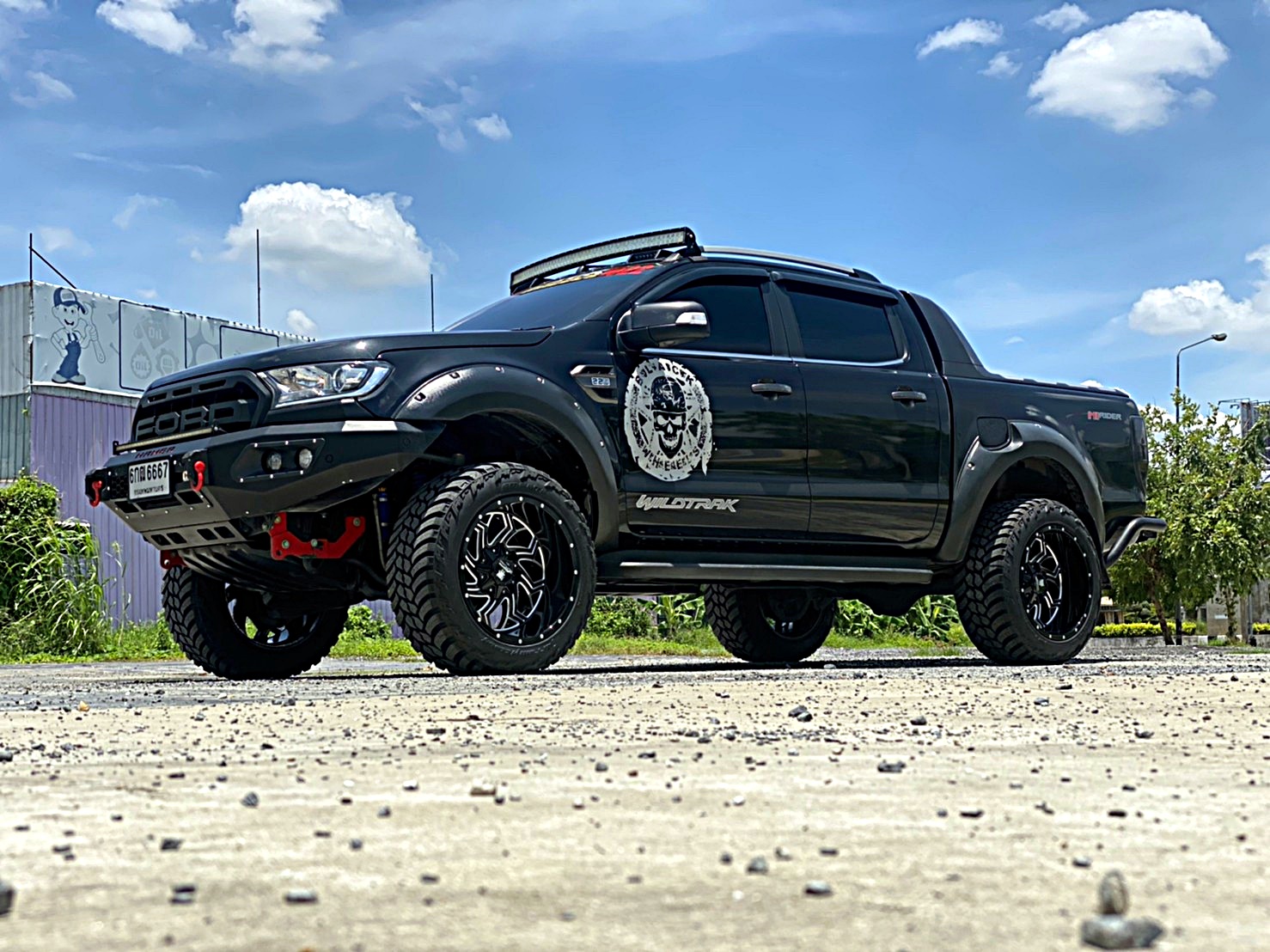 FORD WILDTRACK ทรงเมกา