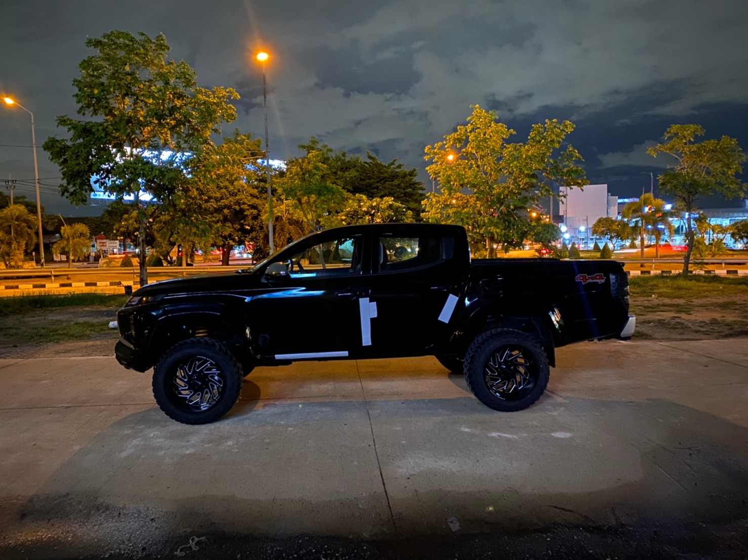 TRITON 4X4 จัดทรงเมกา