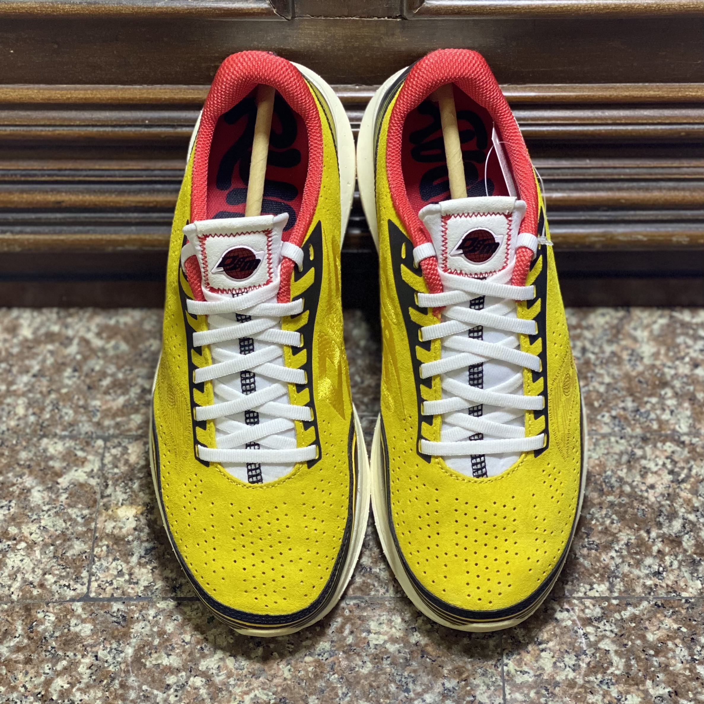 รองเท้า Saucony X Diet Starts Monday Endorphin Pro ‘EXCLUSIVE’ (M8US)