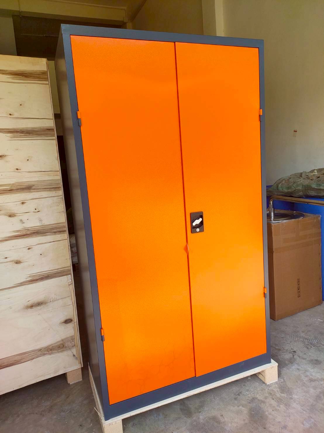 ตู้เก็บเครื่องมืออเนกประสงค์ บานประตูคู่ เก็บอะไหล่ เครื่องมือช่าง รุ่น SSM-01