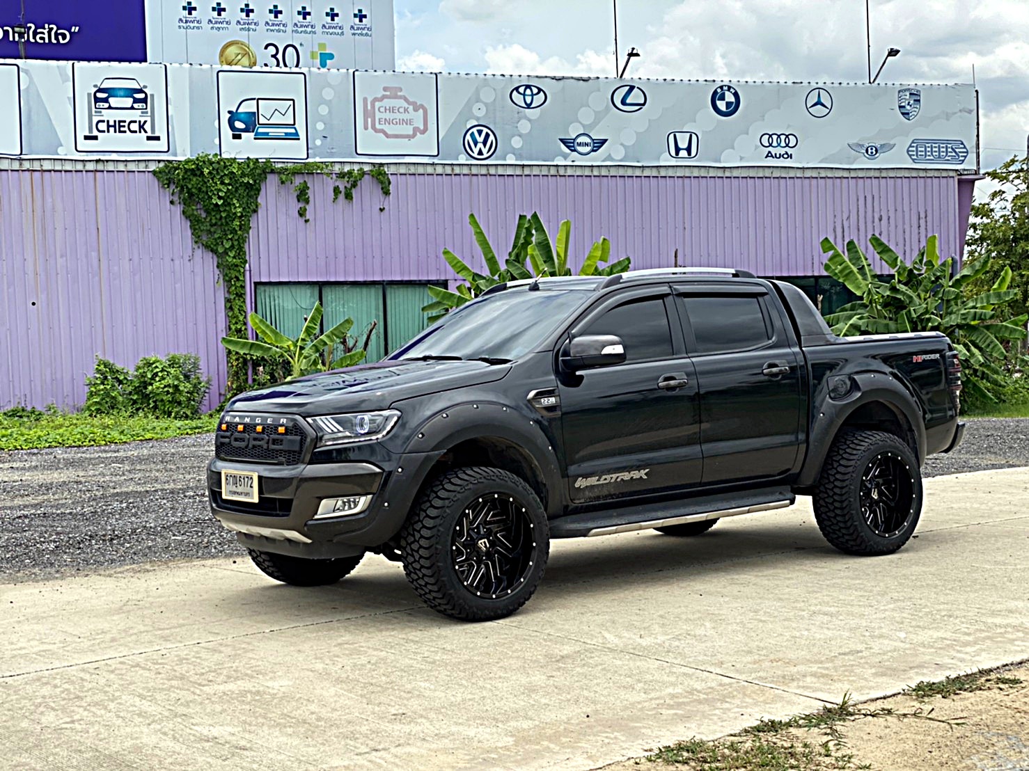 FORD WILDTRAK จัดทรงเมกาที่ STEP9