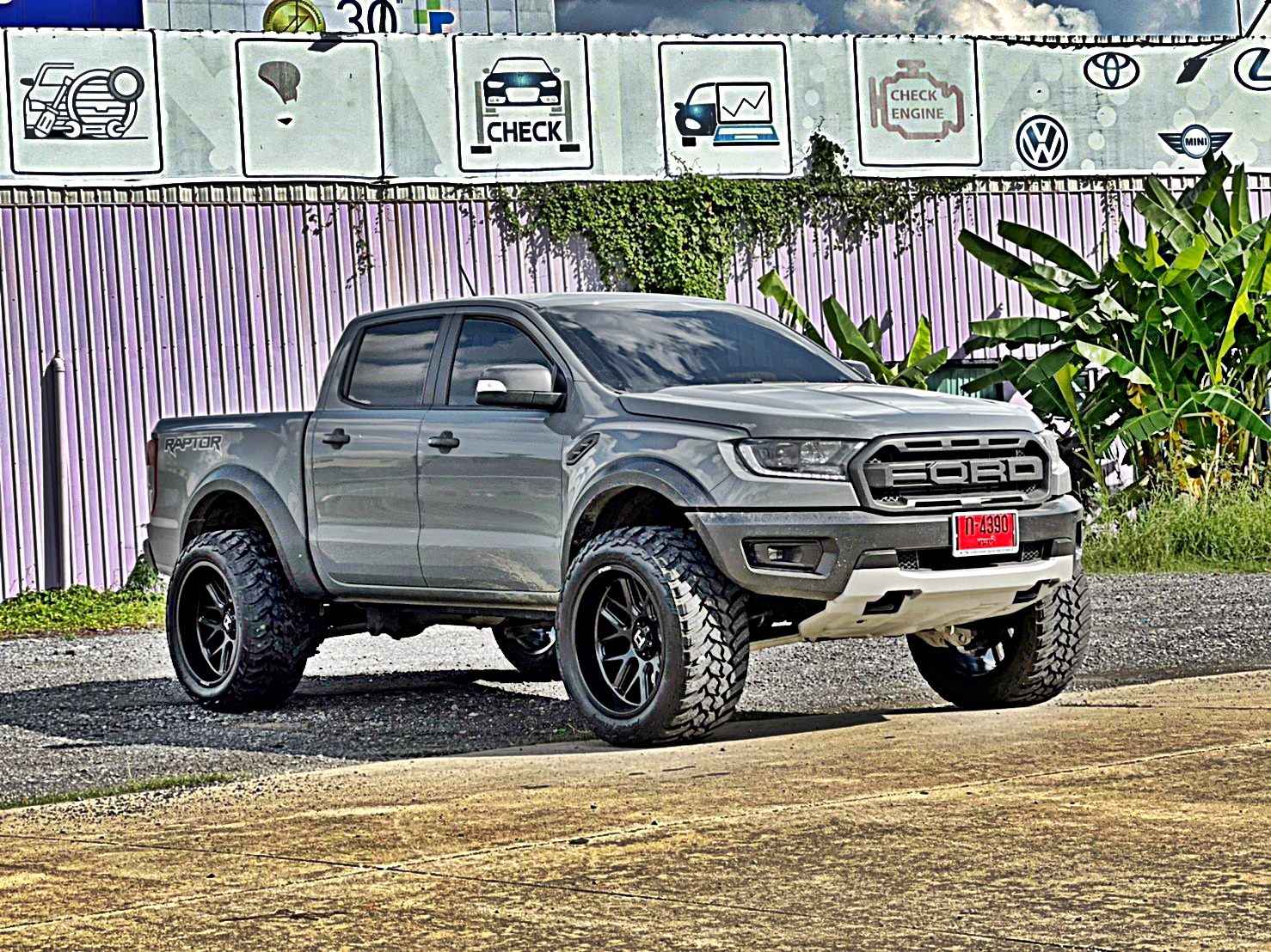 FORS RAPTOR ทรงเมกา ล้อ HOSTILE H120