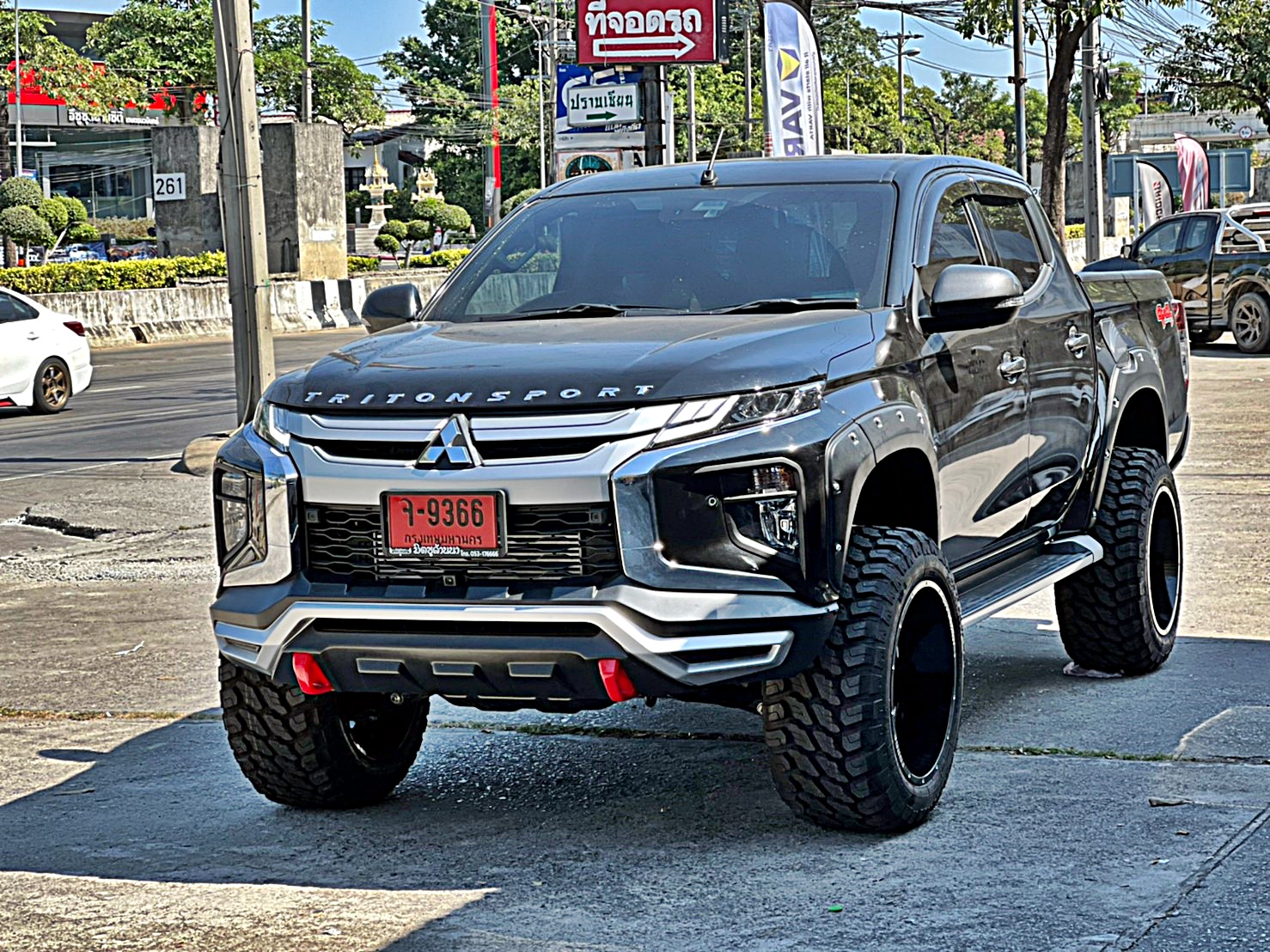 TRITON ทรงเมกา ล้อ FORCE ที่ STEP9