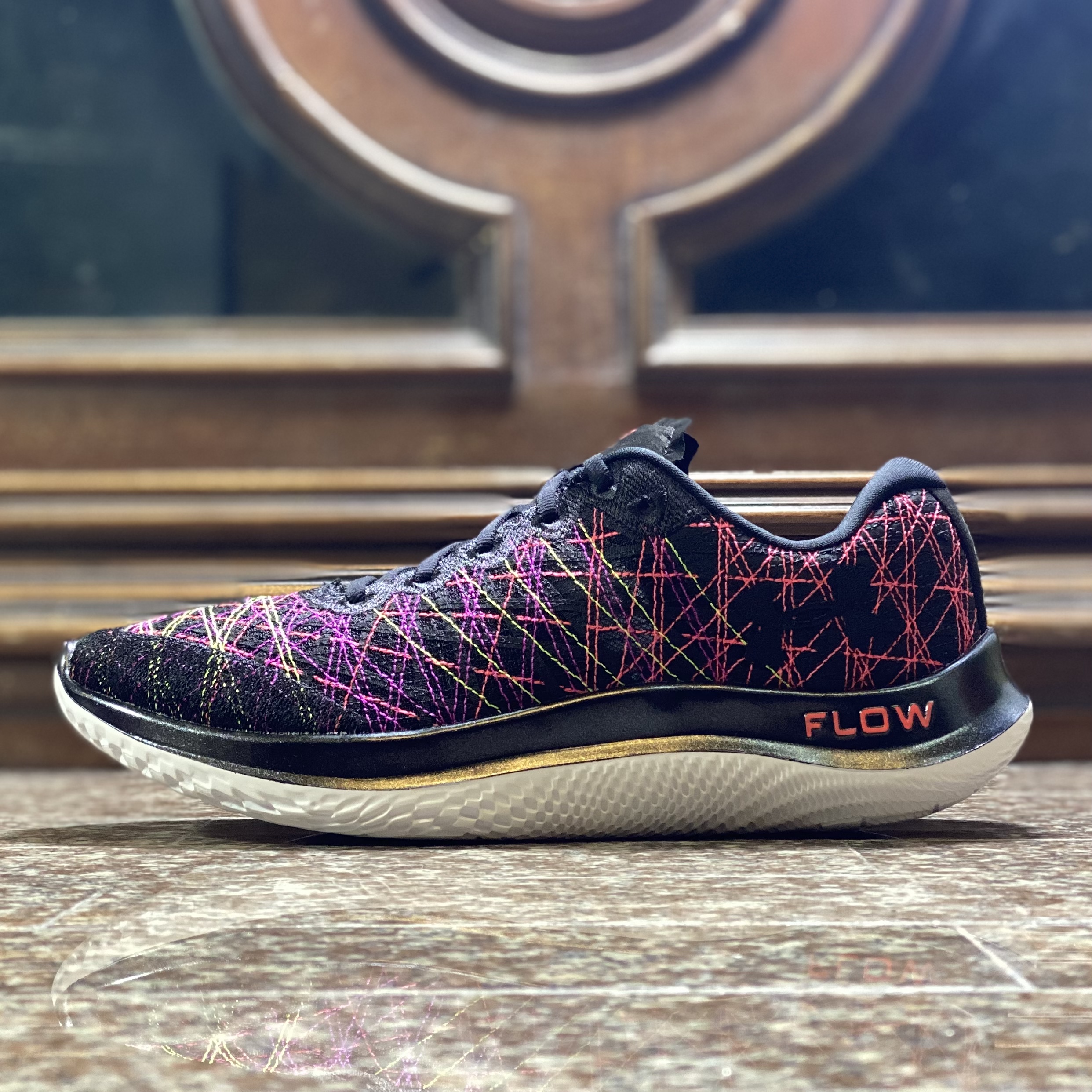 รองเท้าวิ่ง Under Armour Flow Velociti Wind PRZM ‘LIMITED’ (M8/8.5US)
