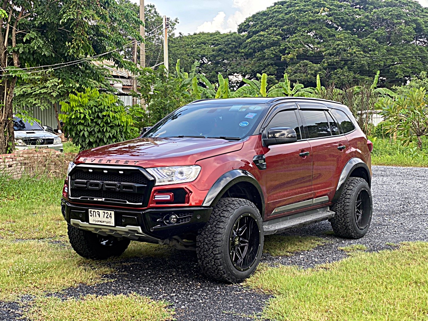 FORD EVEREST จัดทรงเมกาที่ STEP9