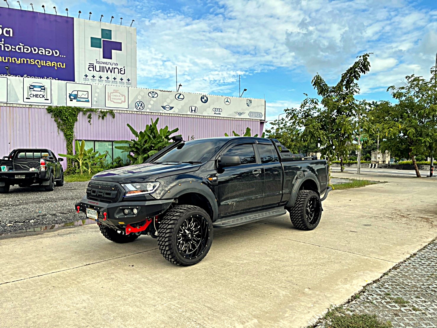 FORD RANGER จัดทรงเมกา ขอบ22 ที่ STEP9