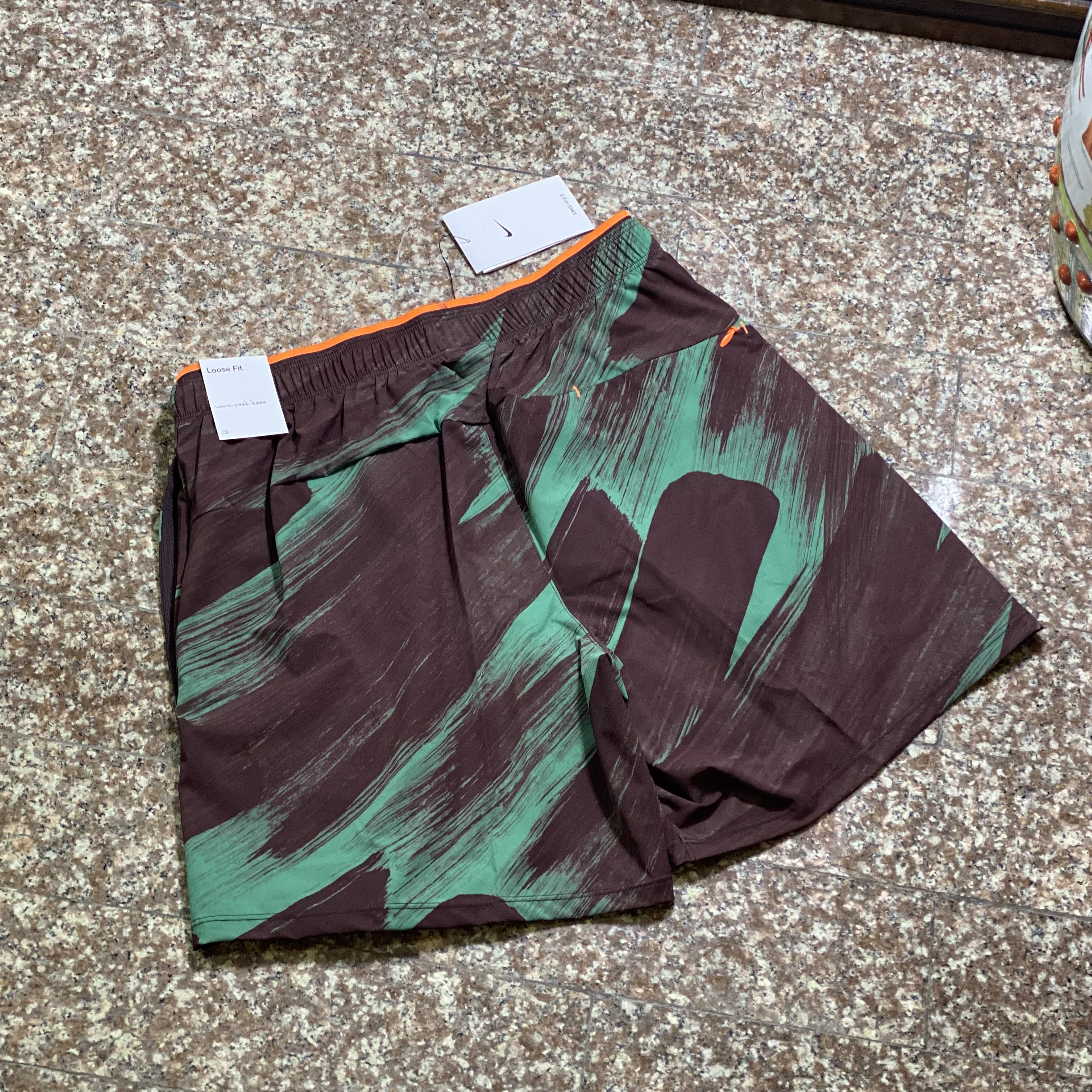 กางเกงวิ่ง Nike Dri-Fit Sport Clash 5” Split Shorts (S,M,L,XL)