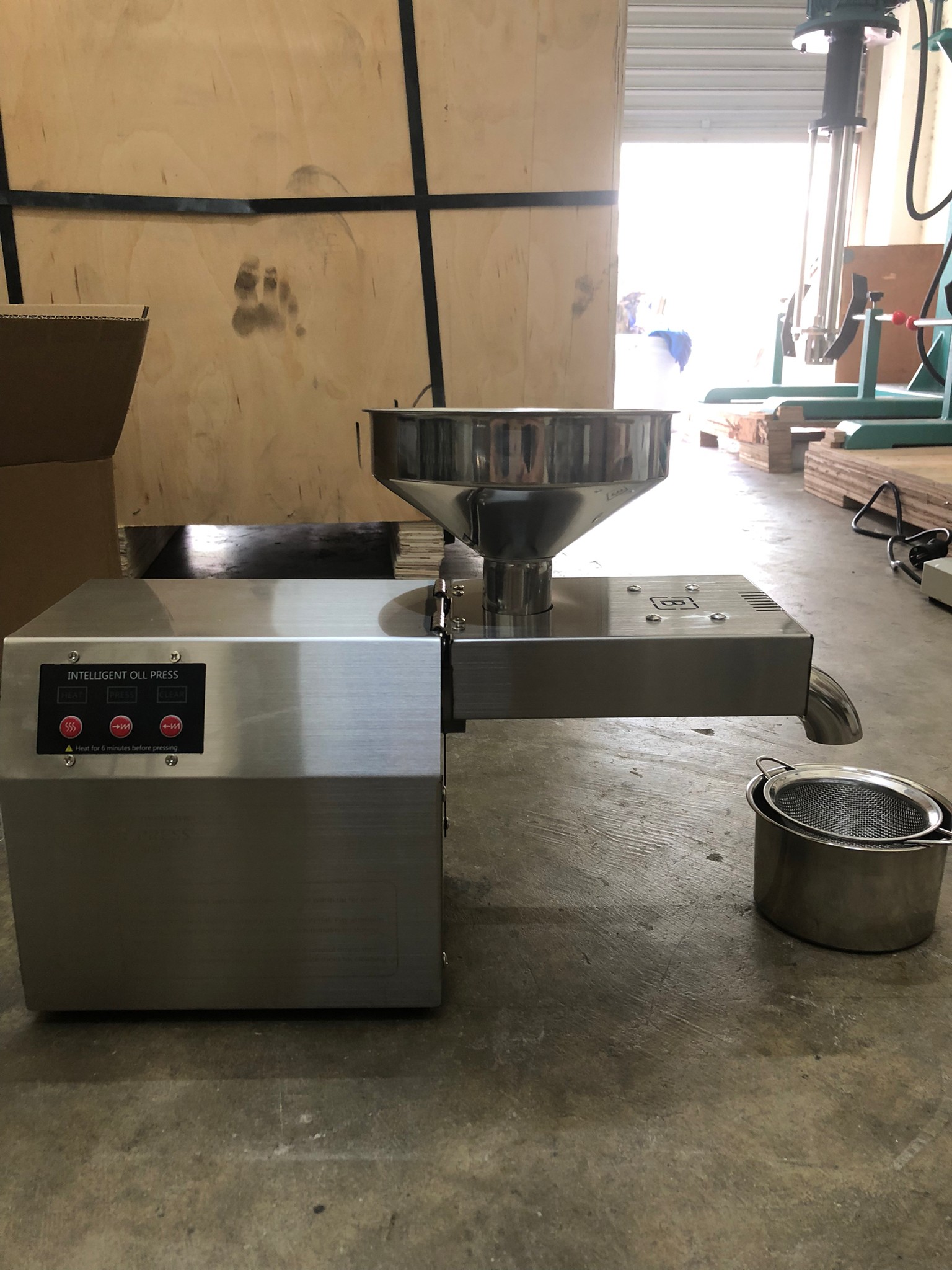 🌈13573 เครื่องสกัดน้ำมัน สแตนเลสไม่เป็นสนิม แบบอัตโนมัติ สำหรับธุรกิจเริ่มต้น SME รุ่น B01