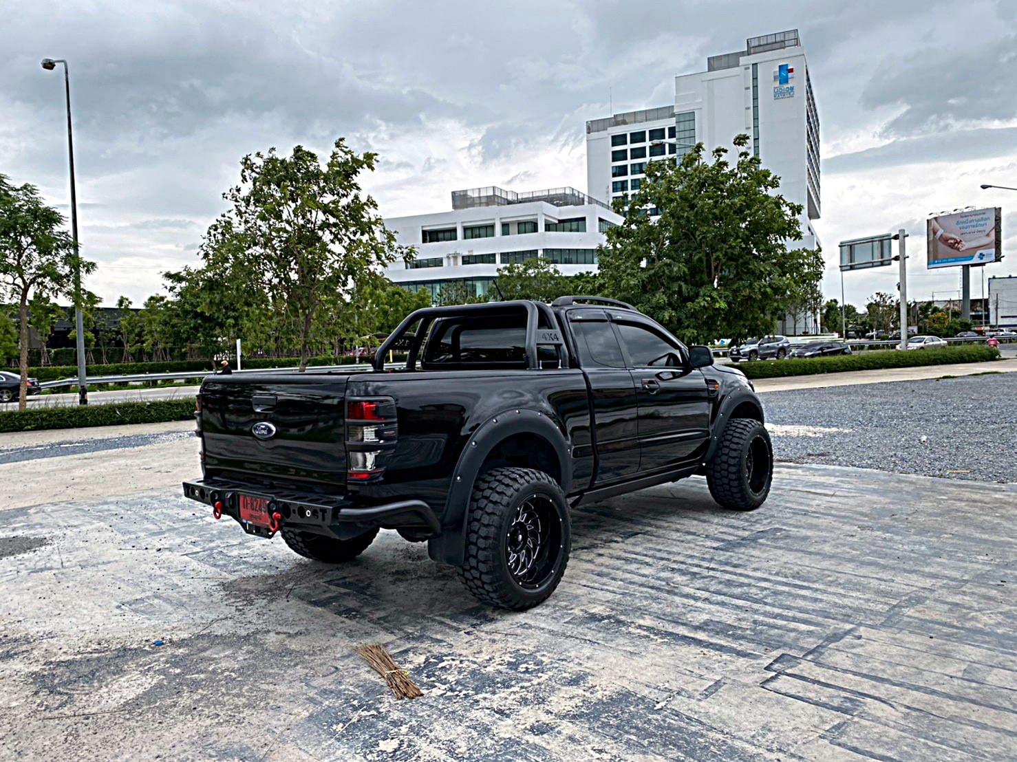 FORD ทรงเมกา ล้อเทพลึกสุดตาราง