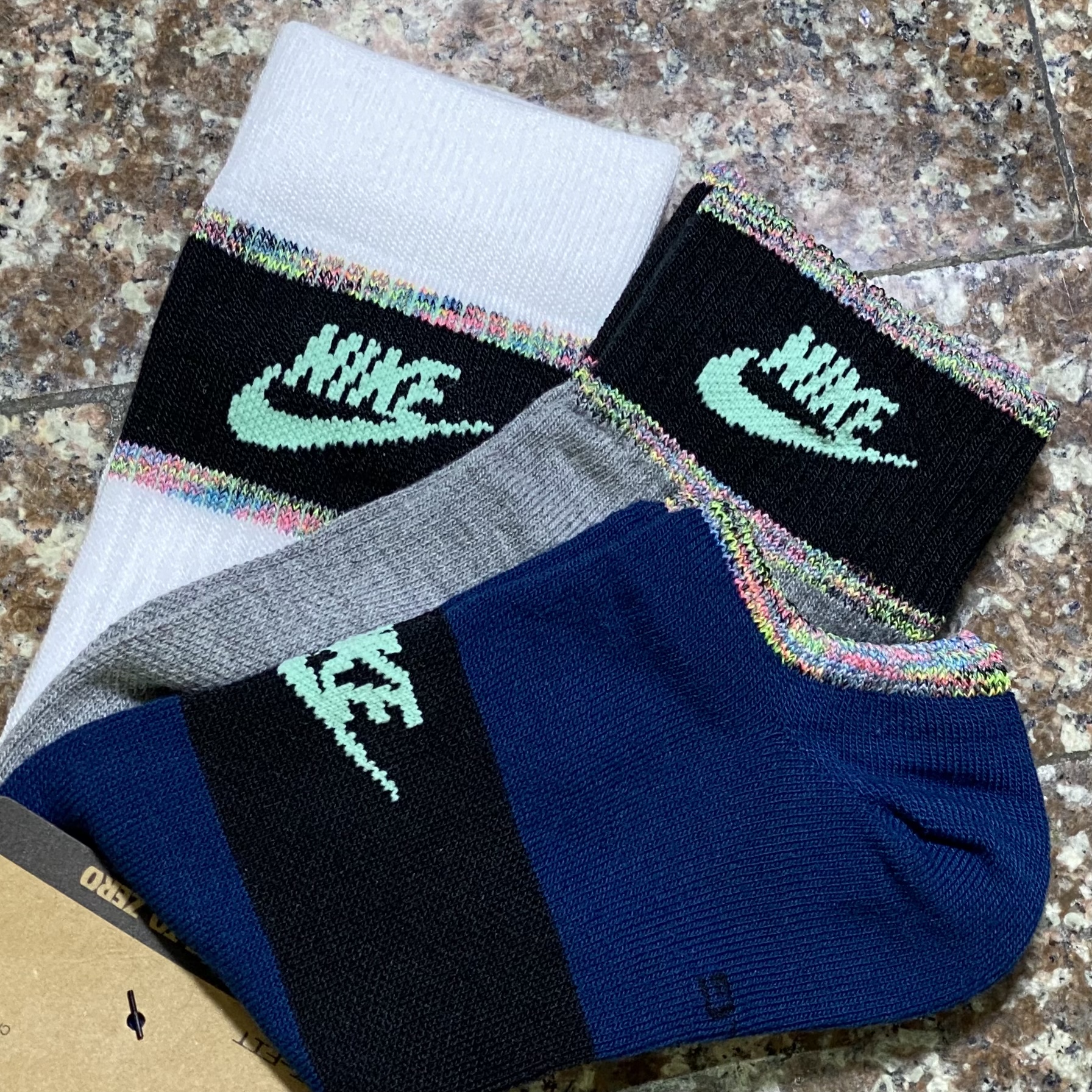 ถุงเท้า Nike EveryDay Essential Mix Socks #แพค3คู่ (L)