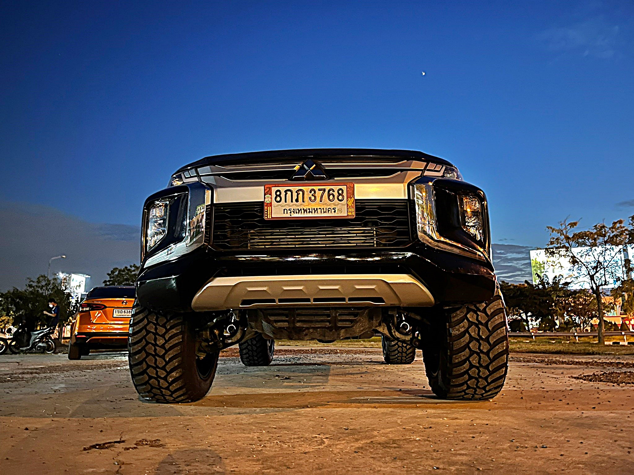 TRITON ทรงเมกา ที่ STEP9