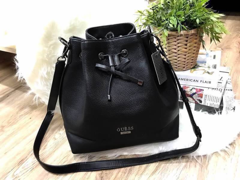 กระเป๋าถือ สะพาย GUESS
