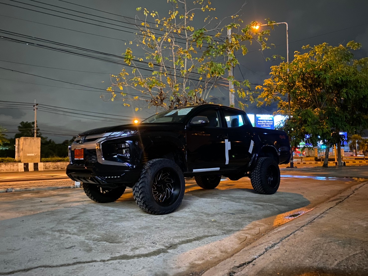 TRITON 4X4 จัดทรงเมกา
