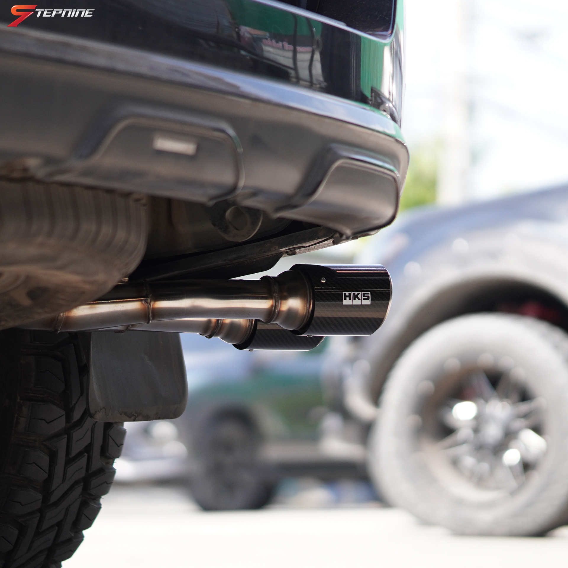 TOYOTA FORTUNER ติดตั้งท่อคู่ออกข้าง HKS ปลายคาร์บอน
