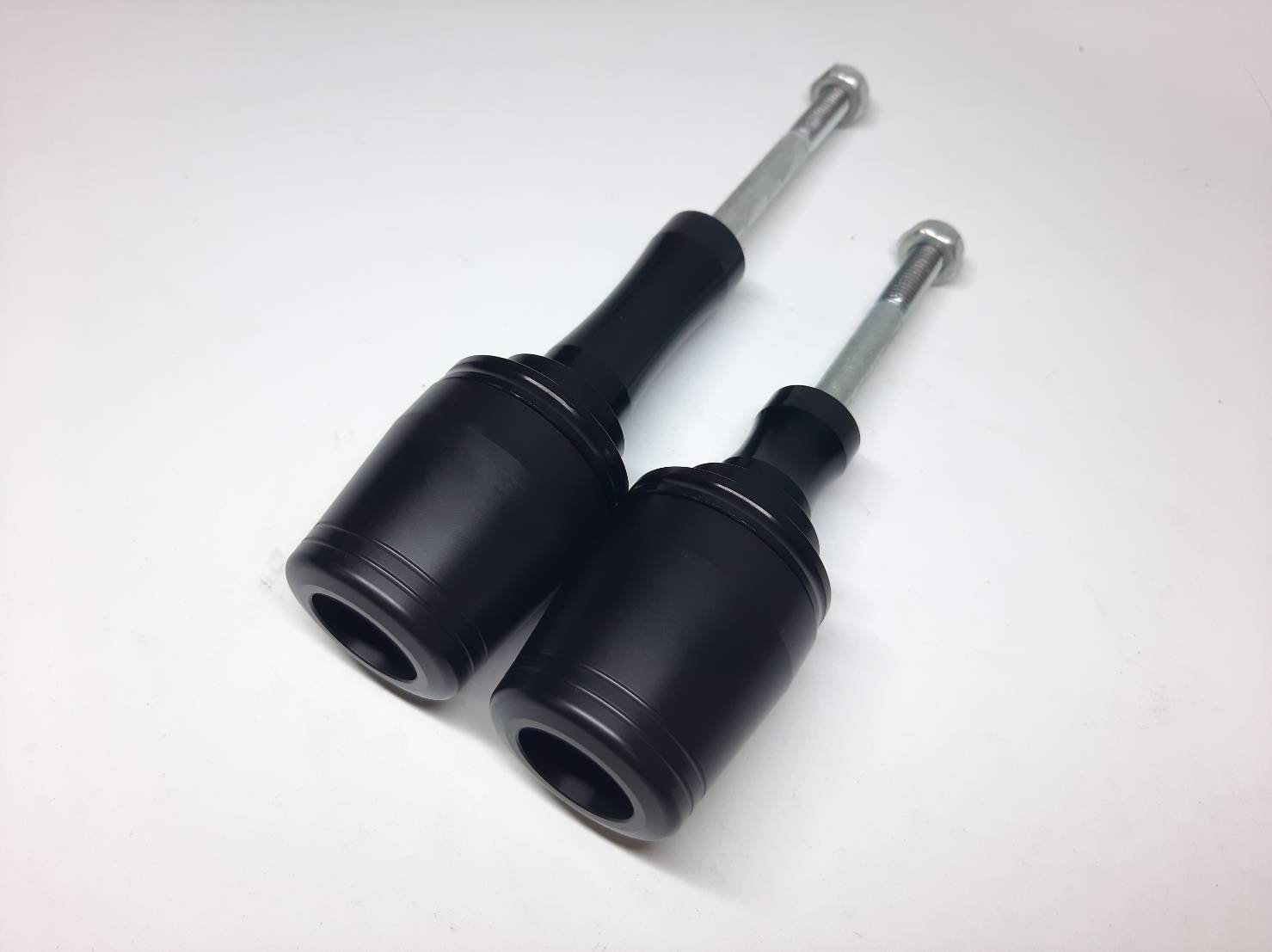 กันล้มข้าง675 2013-15 Frame Sliders No Cut แบร์นMothracing กันล้มผลิตจากอลูมิเนียมนำเข้า เกรด6061T651 และPOM ติดตั้งง่าย(65) สีดำ