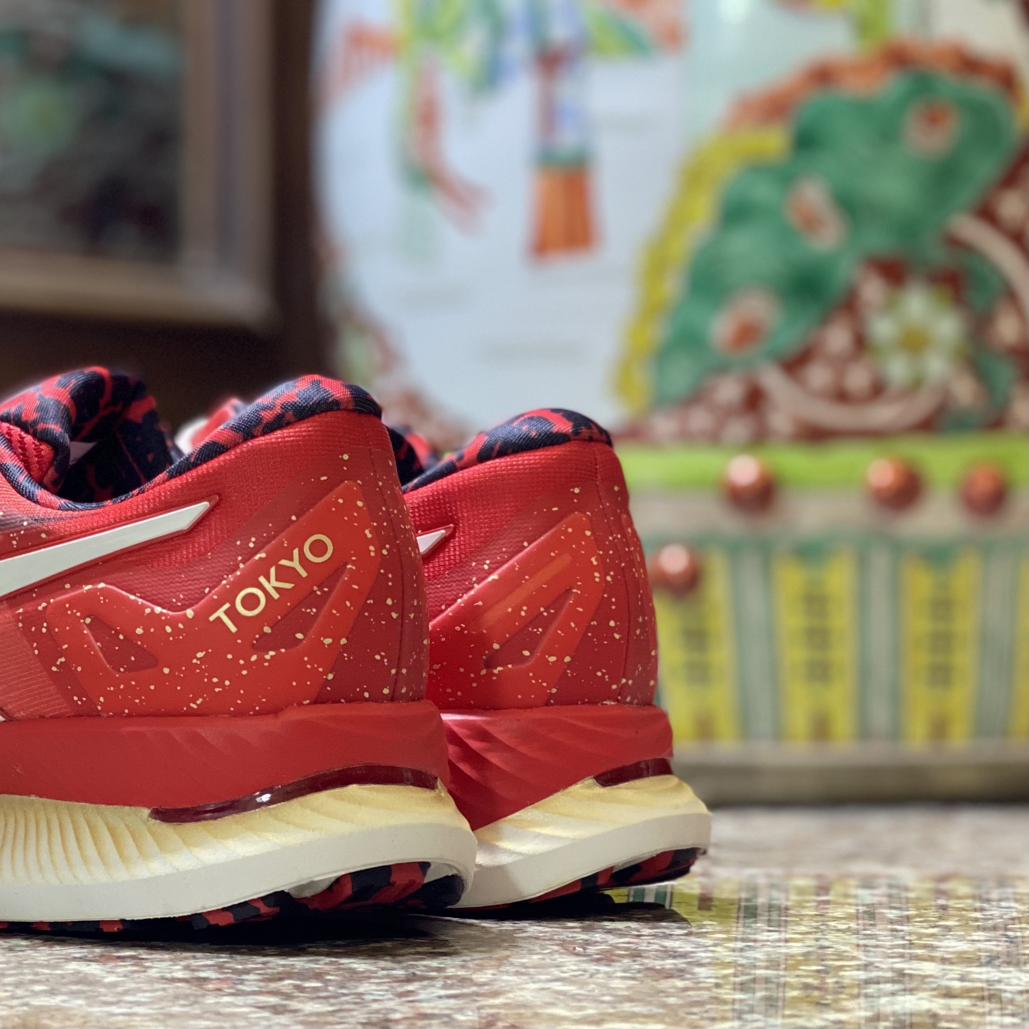 รองเท้าวิ่ง ASICS GlideRide Tokyo ‘LIMITED‘ (W7/8/8.5US)