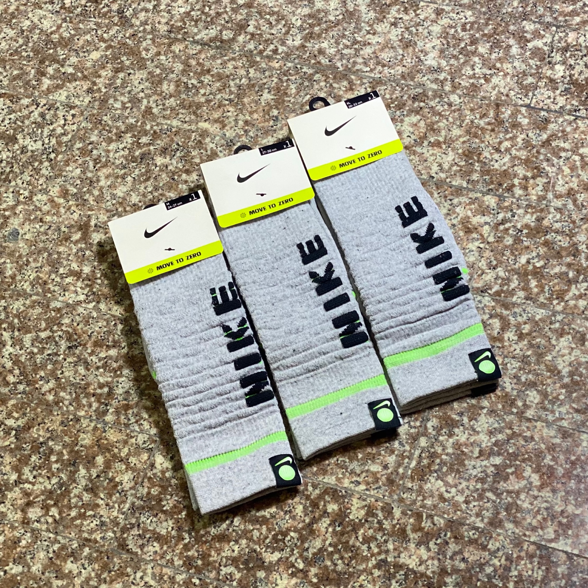 ถุงเท้า Nike Sportwear Multiplier Full Socks (M,XL)