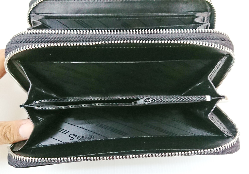 กระเป๋าสตางค์หนังปลากระเบนแท้ สีดำ ซิปรอบคู่