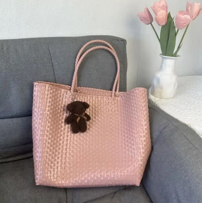 กระเป๋าสานเส้นพลาสติก กระเป๋าถือ กระเป๋าสีล้วน กระเป๋าmuji🍧