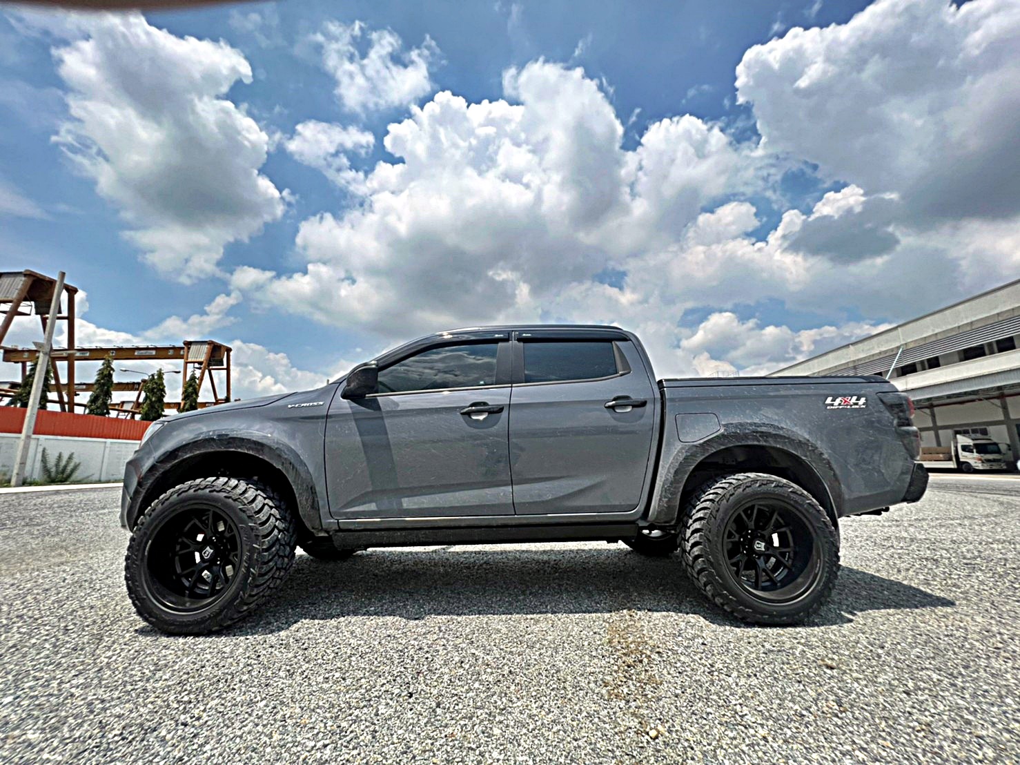 D_MAX_ทะเบียนนครปฐม ทำทรงเมกาที่ STEP9