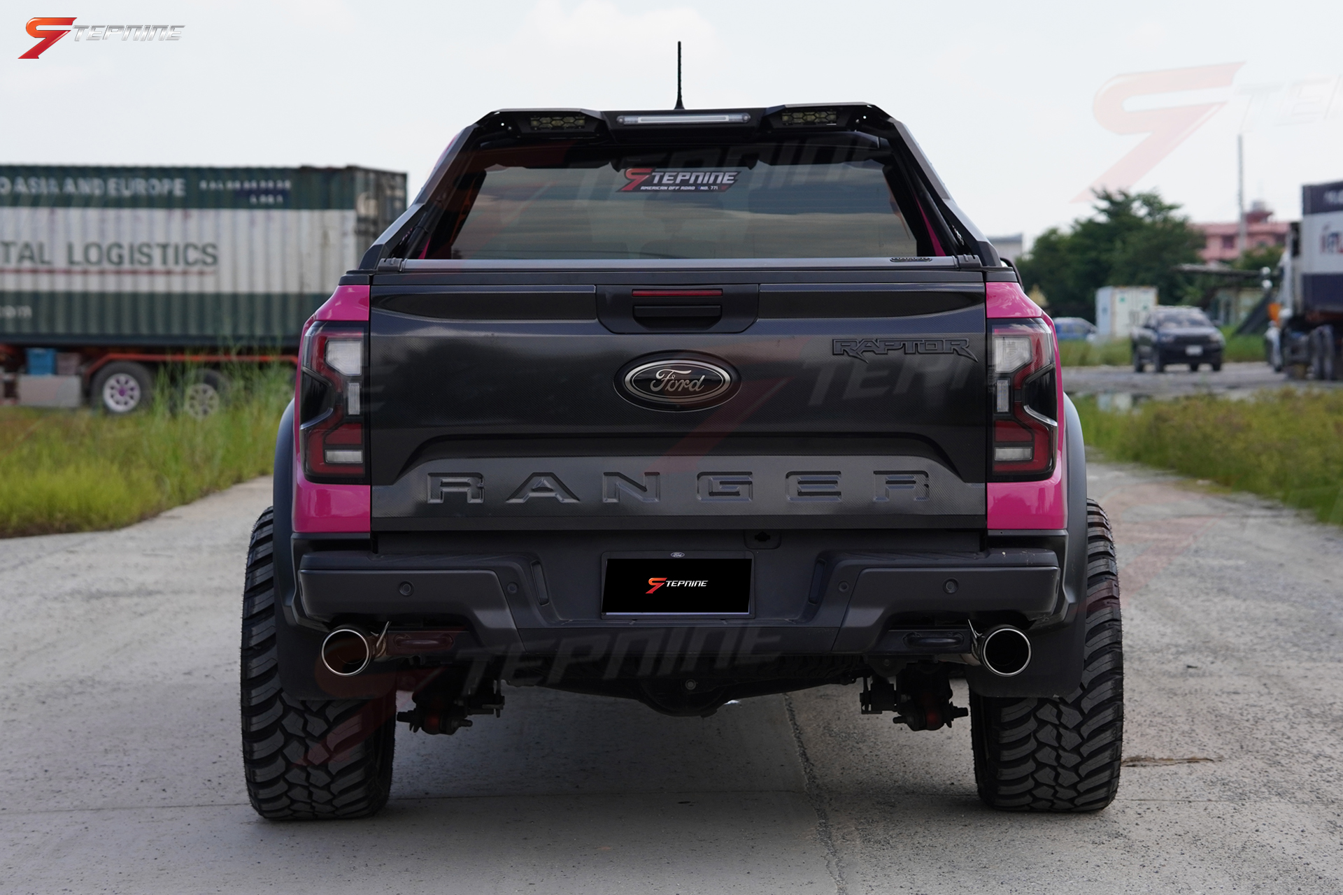 Hello Kitty สายดุแต่อยู่ในโหมดคิตตี้ ส่งงาน FORD RAPTOR V6 ล้อแท้